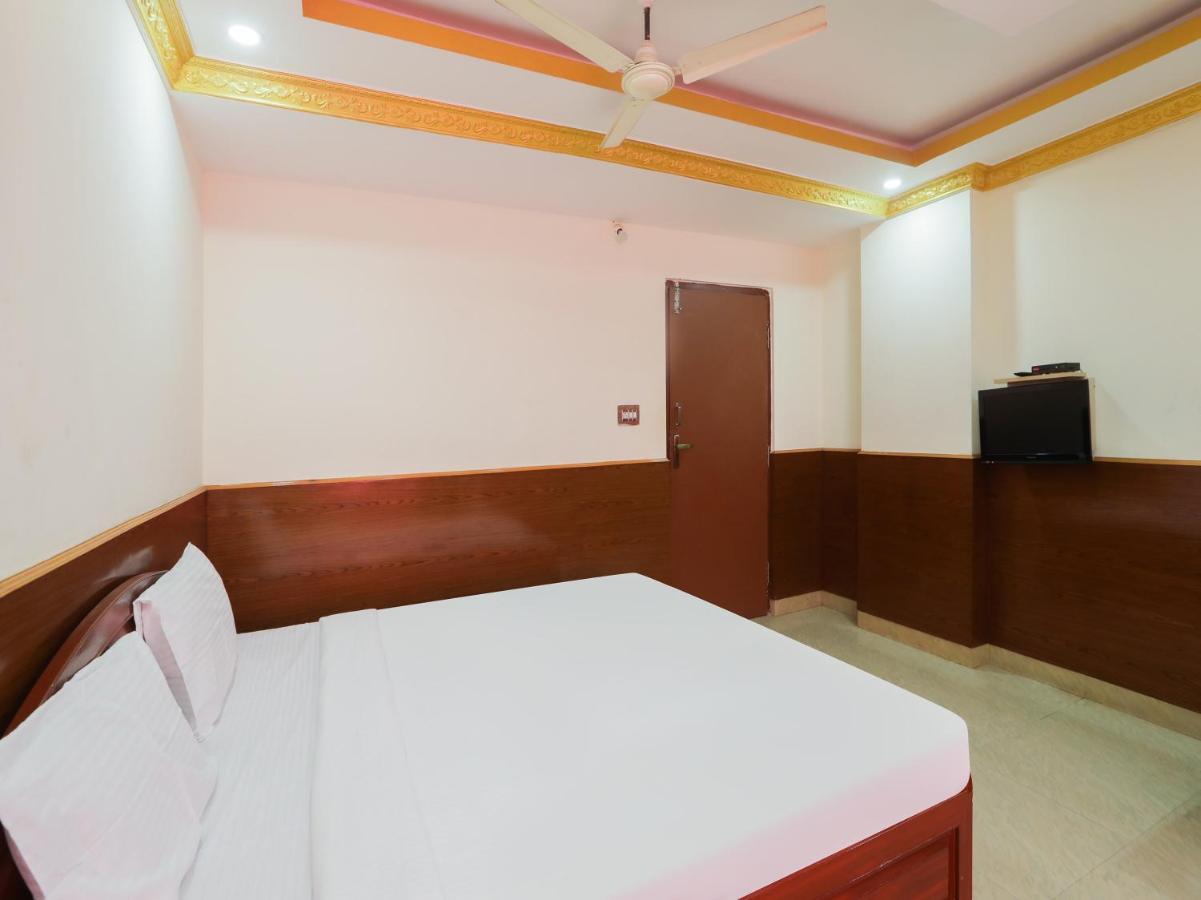 Capital O 84002 Hotel Top In Town President Kushālnagar Exteriér fotografie